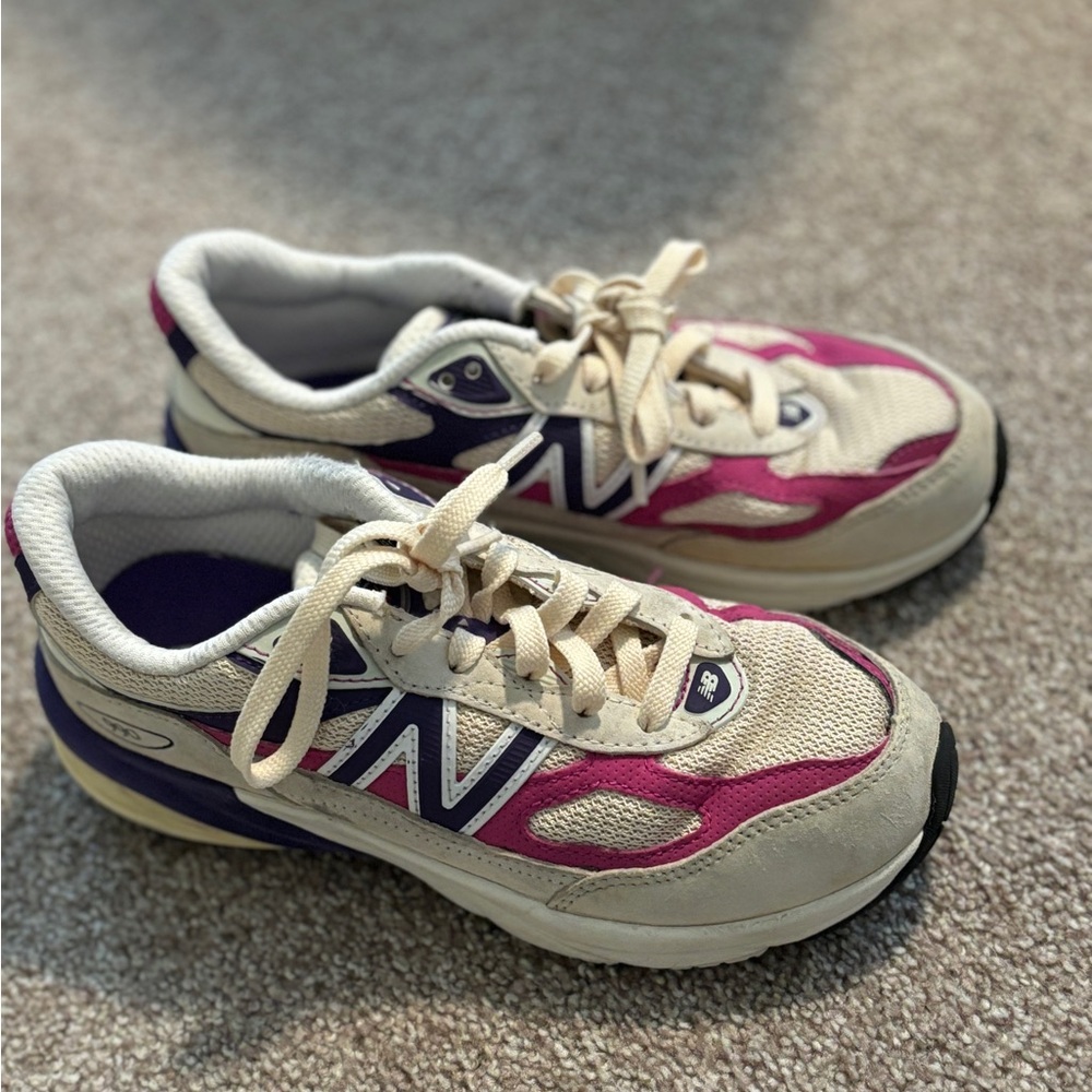 Girls New Balance 990
